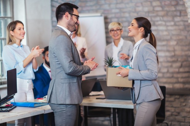 Signs It’s Time to Hire a Salary Benchmarking&nbsp;Consultant